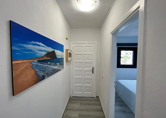 Ocean Light Apartment